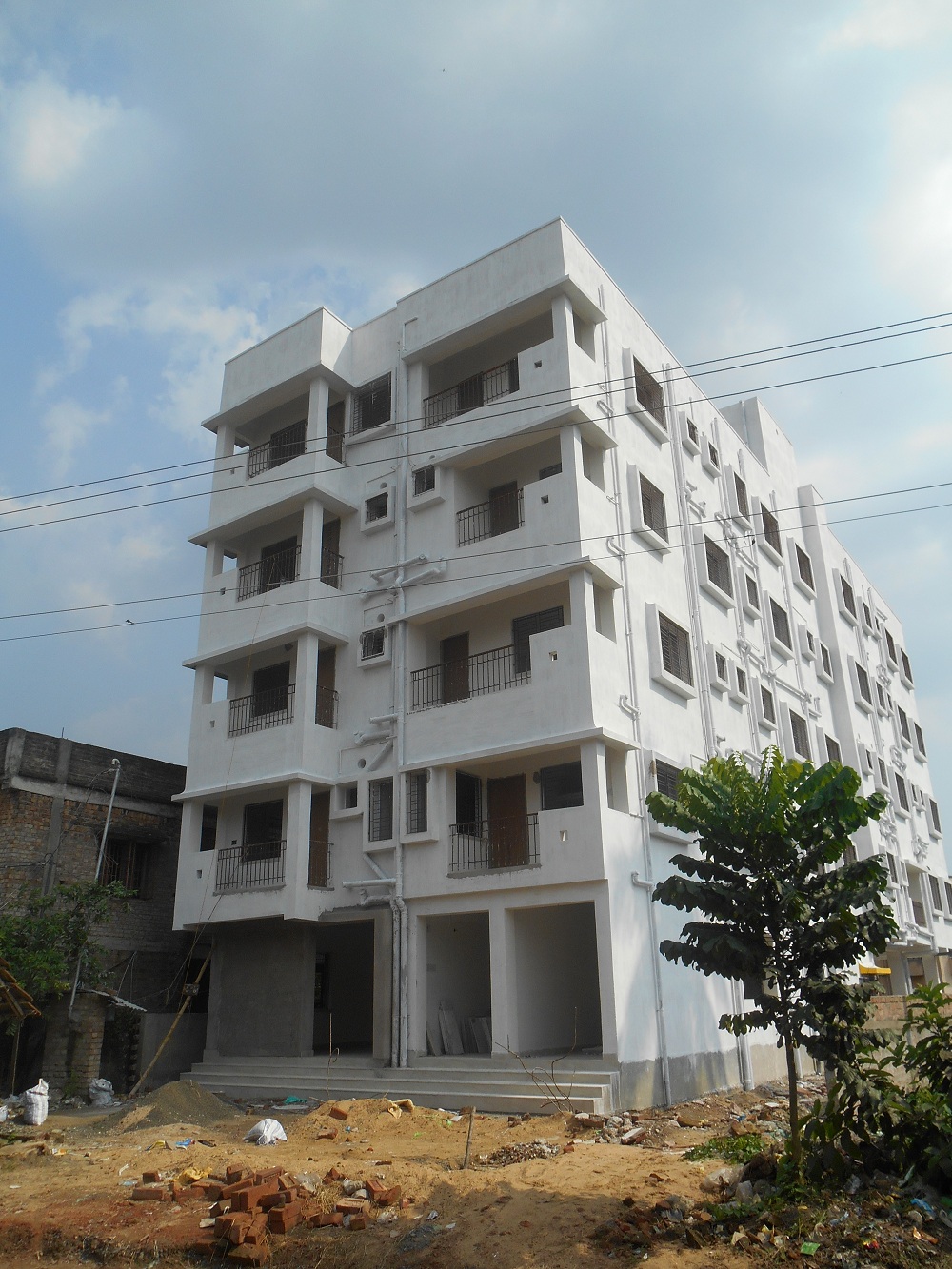 Construction works going on in Sujata Projects